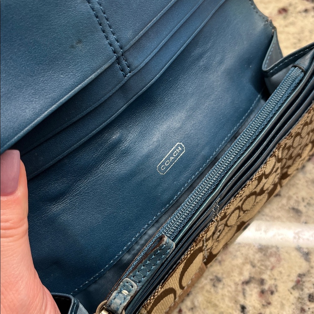 Coach Vintage Patchwork Soho Wallet EUC - image 7